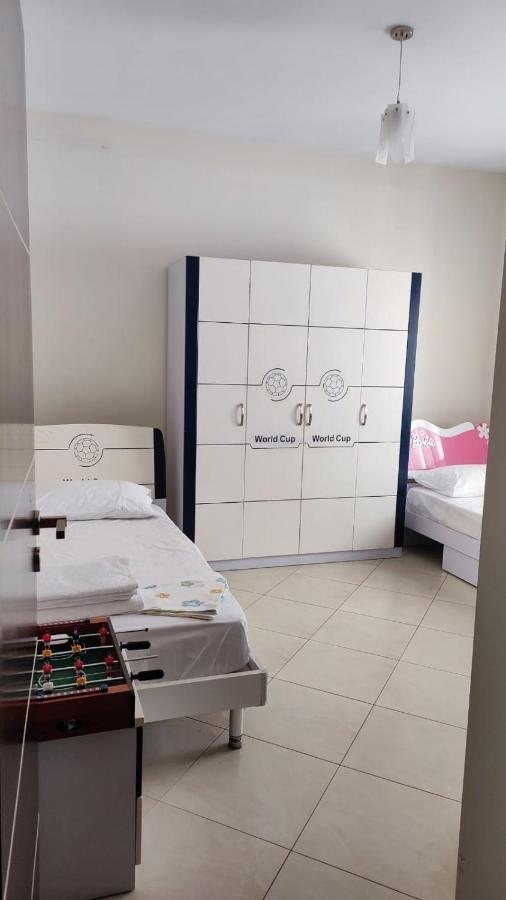 Lolu Apartment Plus Privat Parking Vlorë Eksteriør billede