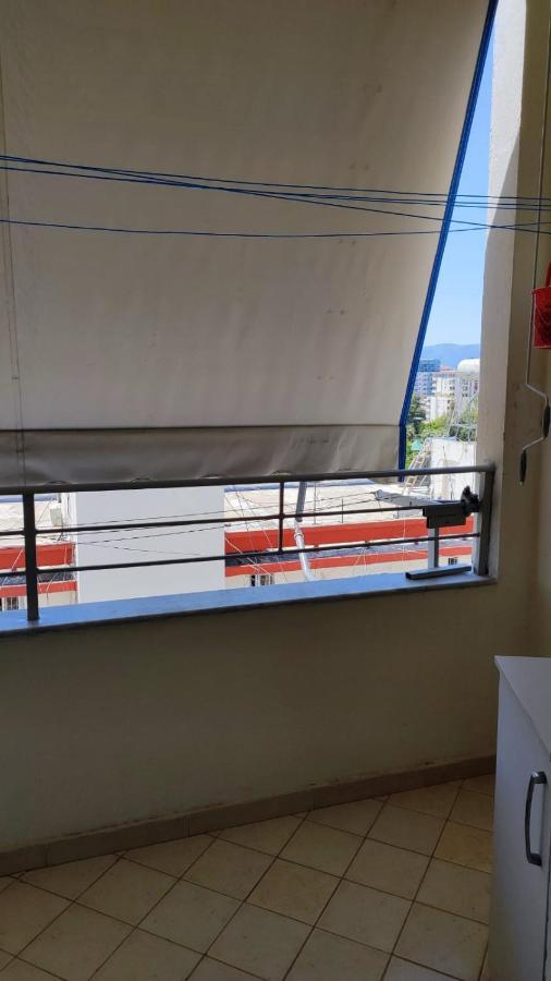 Lolu Apartment Plus Privat Parking Vlorë Eksteriør billede