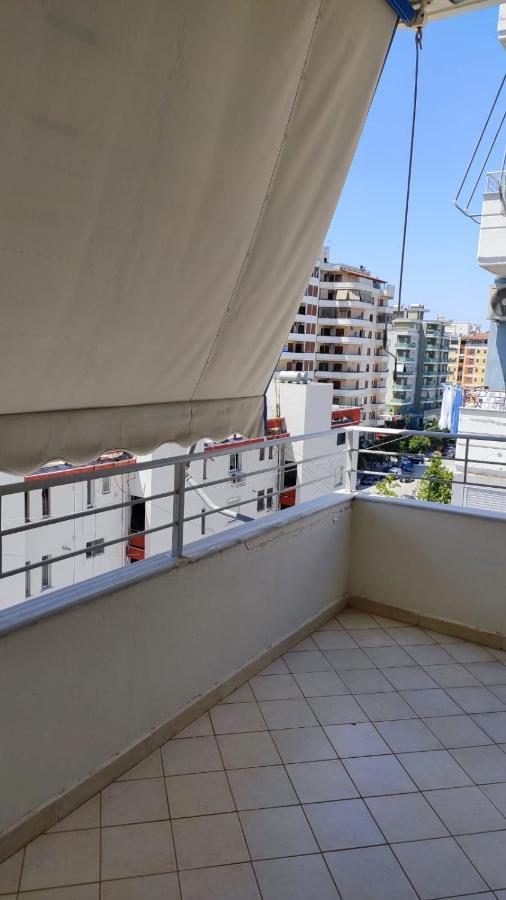 Lolu Apartment Plus Privat Parking Vlorë Eksteriør billede