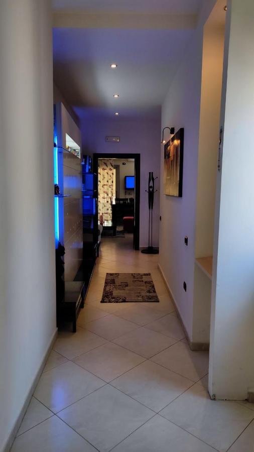 Lolu Apartment Plus Privat Parking Vlorë Eksteriør billede
